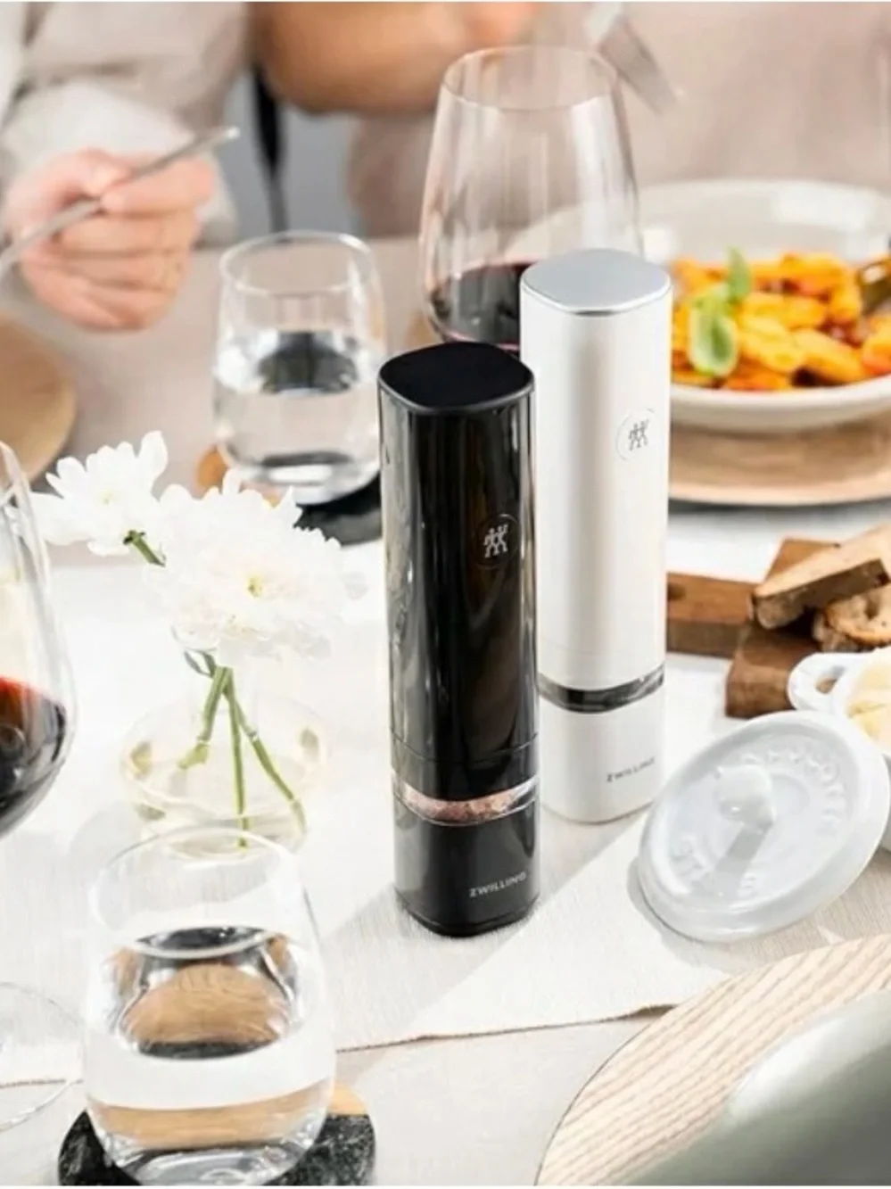NWT! NEW! ZWILLING Enfinigy Electric Pepper and Salt Grinder Mill 2 Pc Set